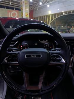 جیپ L گراند شیرۆکی